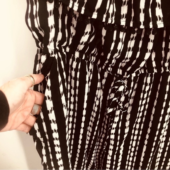 ROZ AND ALI BLACK AND WHITE WIDE LEG JUMPSUIT size 2X - Picture 11 of 13